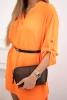 Kleid mit längerem Rücken und Gürtel Orange