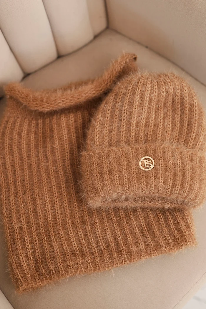 Women's set hat and winter fluffy scarf with decorative emblem camel