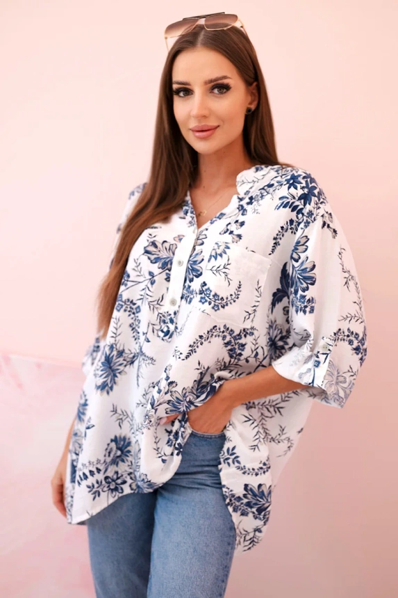 Women's V-neck shirt with a floral pattern navy blue