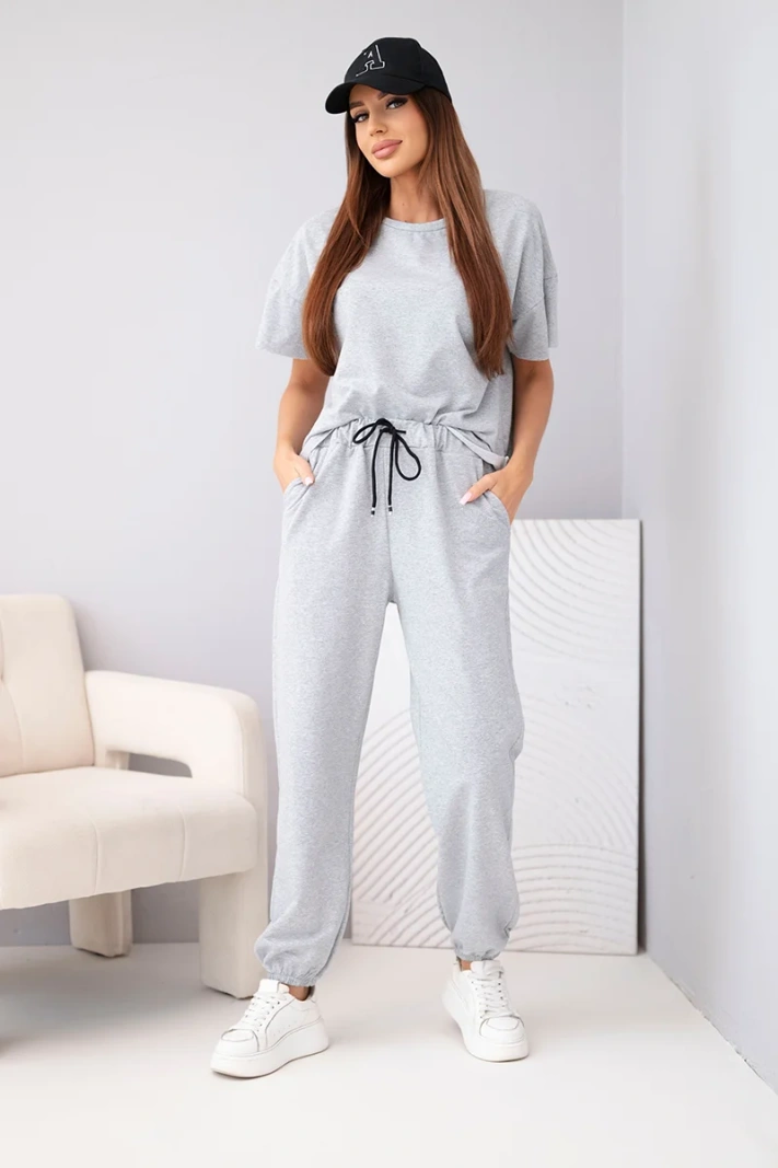 Women's cotton set: short-sleeve top and sweatpants gray