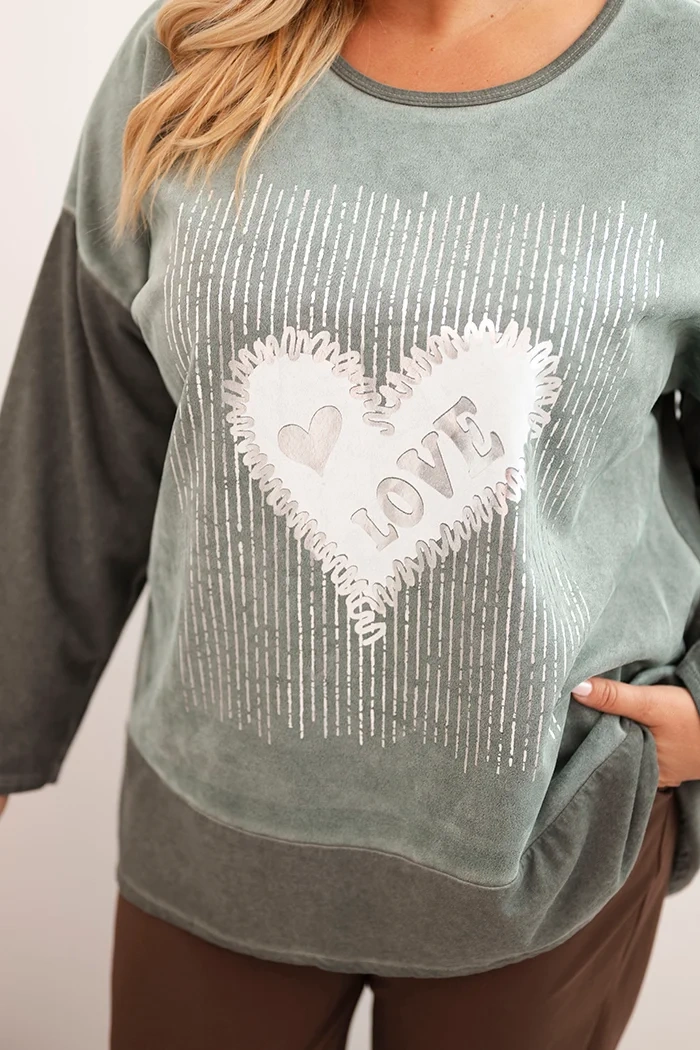 Women's Plus Size cotton sweatshirt with heart print and drawstrings khaki