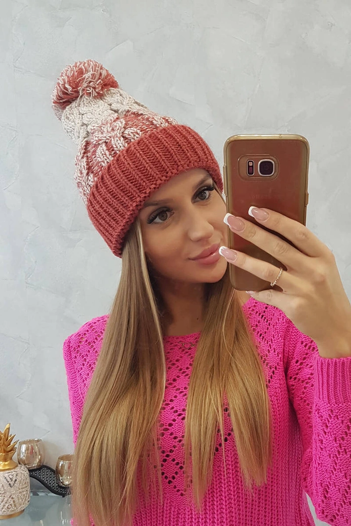 Dámská čepice s bambulí Abigail K326 červená+béžová