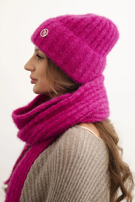 Damen Set Mütze und langer Schal aus weichem Garn fuchsia
