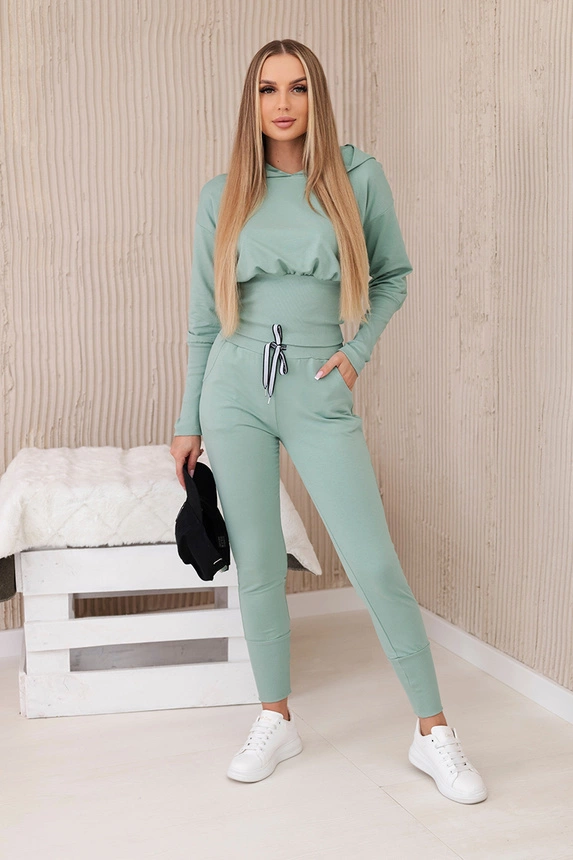 Set with wide cuffs dark mint