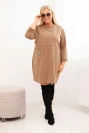 Moteriška suknelė Plus Size su kišene ir 3/4 rankovėmis, karamelinė