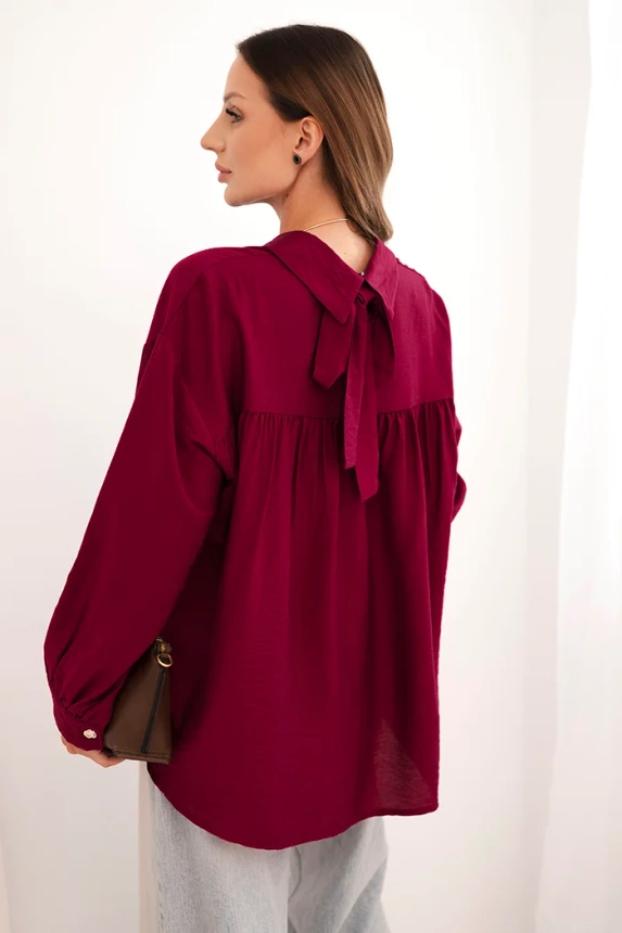 Elegante Damenbluse aus Viskose mit dekorativen Knöpfen lila