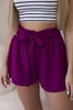Shorts with viscose tied at the waist plum