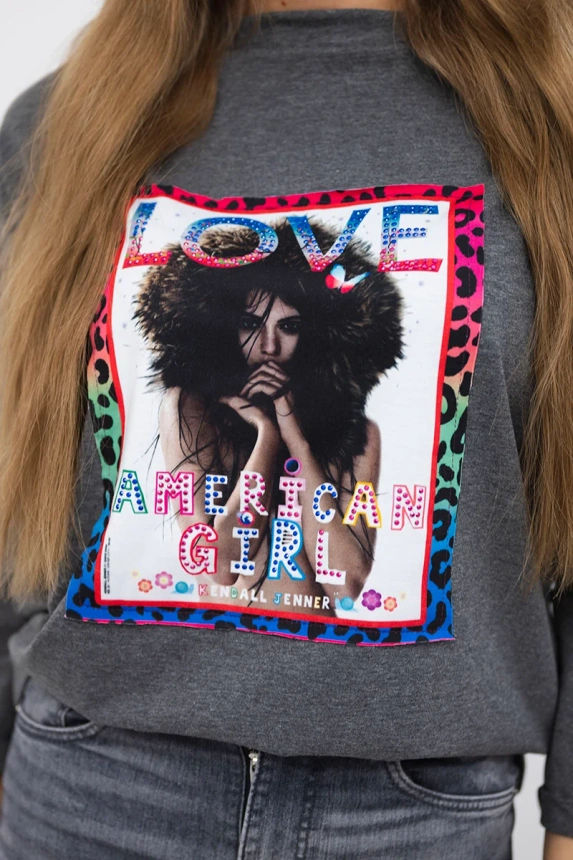 American Girl grafická halenka grafitová S/M - L/XL