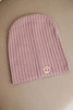 Women's ribbed cap with decorative button made of viscose and modal dark pink