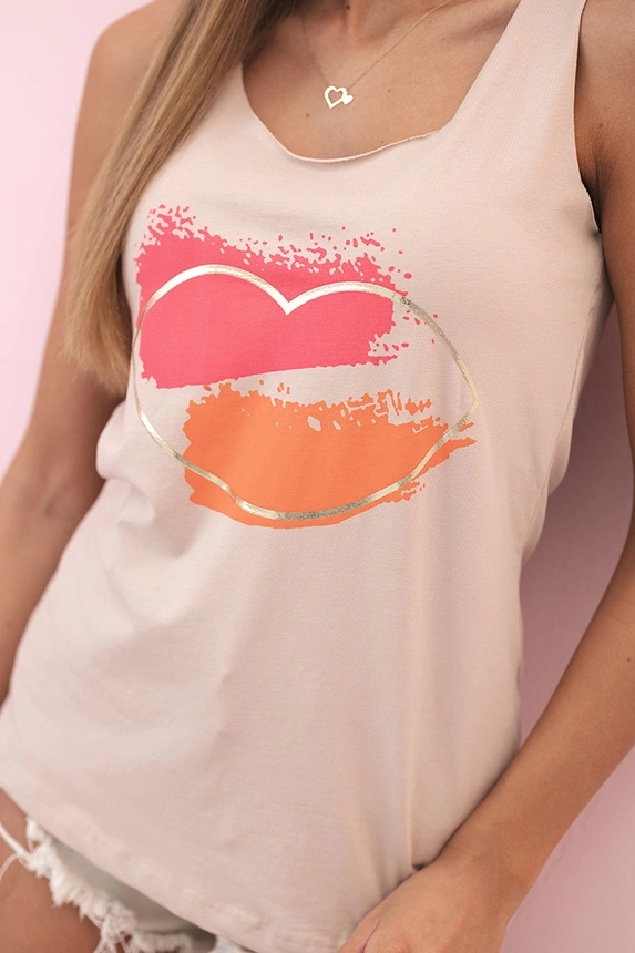 Moteriška prigludusi bluzka su V formos iškirpte ir trumpomis rankovėmis bežinė