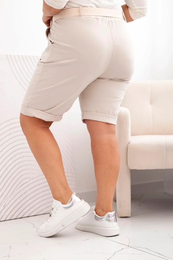 Dámske bavlnené šortky Plus Size s opaskom béžový
