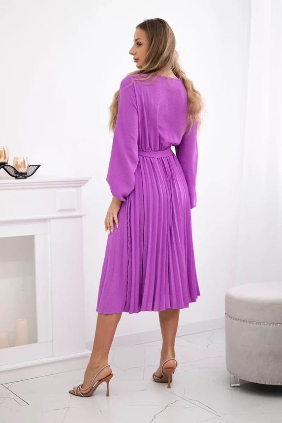 Dress tied with a pleated hem violet