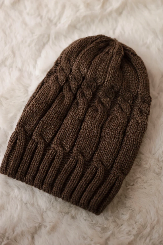 Čapica s fleece Iwona K221 mocca