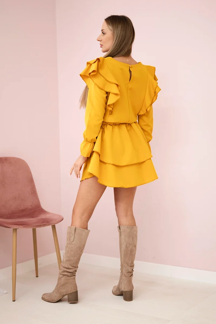 Kleid mit vertikalen Rüschen Senf