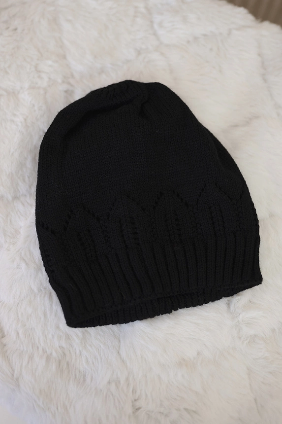 Women's cap Irmina K333 black