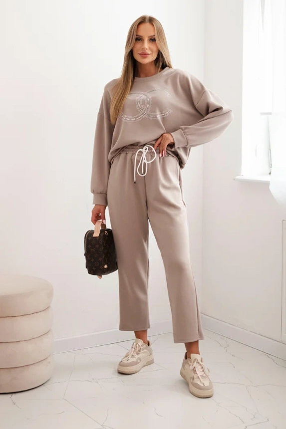 Ladies' set made of viscose with decorative pattern and fango color