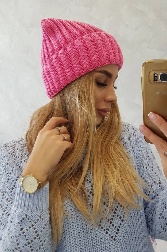 Čiapka s otočením nahor Magda K293 ružový neón