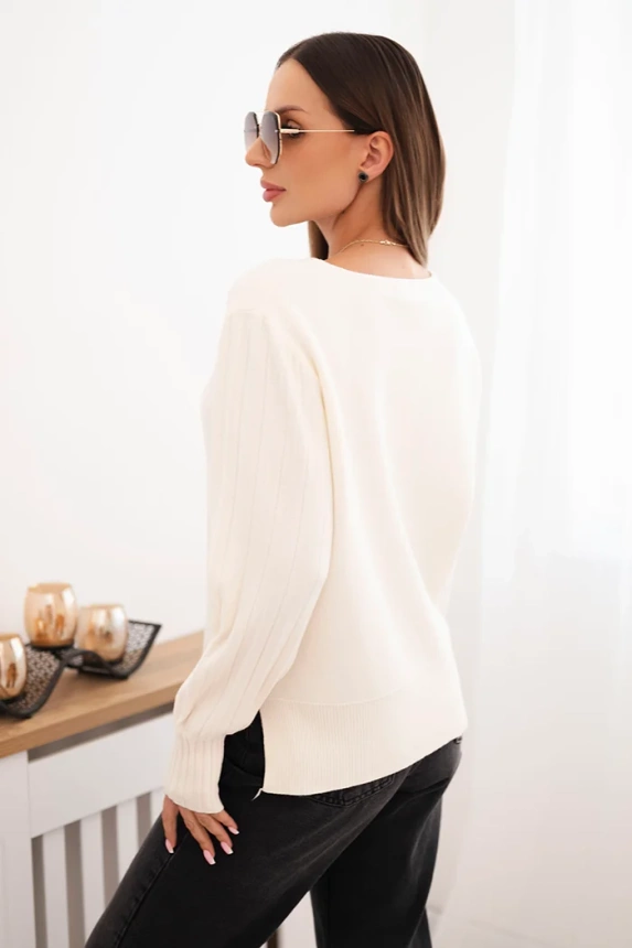 Women's viscose sweater with long sleeves and side slits ecru