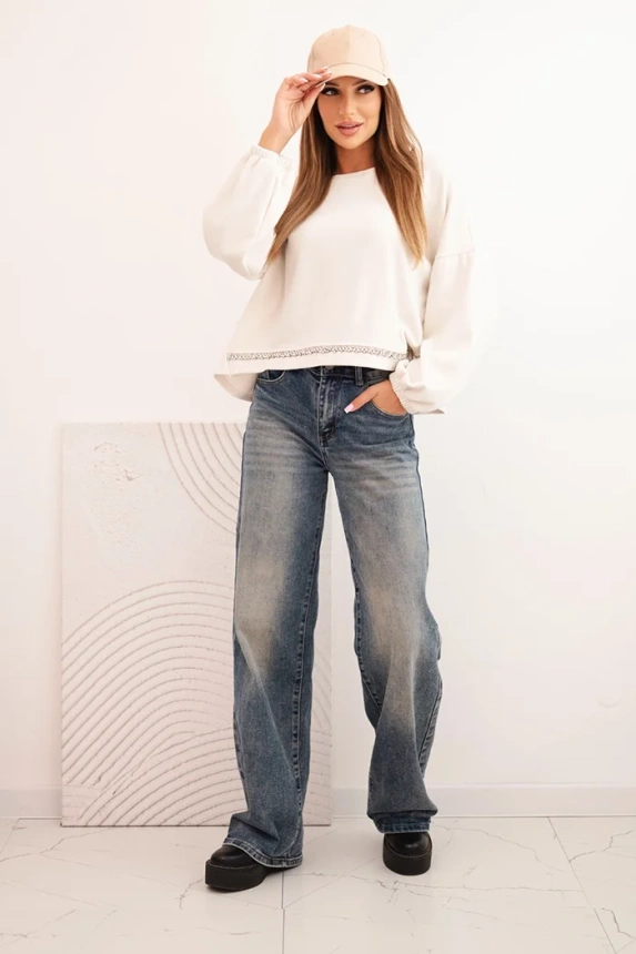 Women's sweatshirt with decorative finishing at the bottom ecru