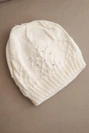 Damenwintermütze aus Wolle mit dekorativem Perlenmuster K470 ecru