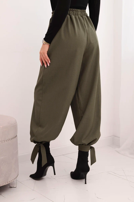Damenhose mit weitem Bein und Bindeband am Saum khaki