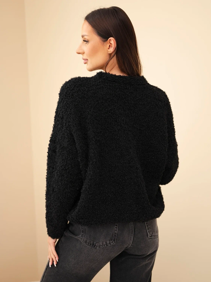 Sweter damski z moherem z ozdobnymi guzikami czarny