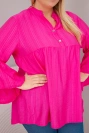 Dámská viskózová halenka Plus Size s volánovým rukávem a výstřihem do V fuchsie