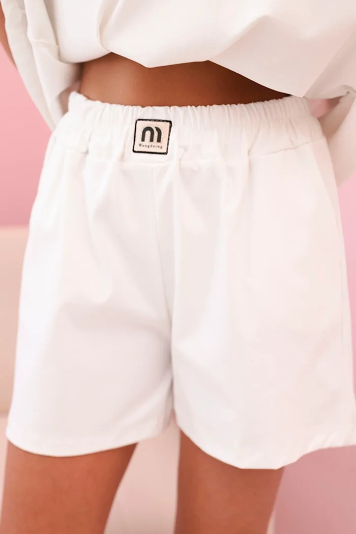 Women's set with a frill – a short-sleeved blouse and shorts with an elastic band ecru