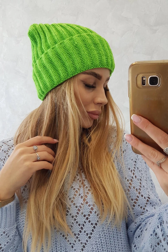 Čiapka s otočením nahor Magda K293 zelený neón