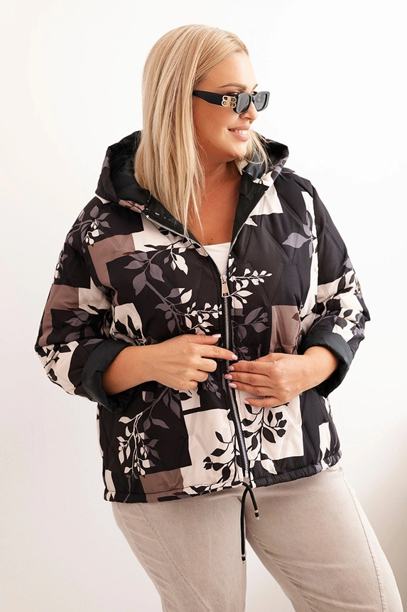 Dámská bunda Plus Size s kapucí a prodlouženým zadním dílem černá