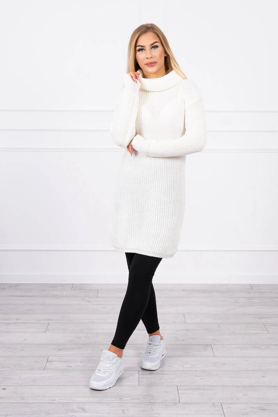 Sweter z golfem ecru