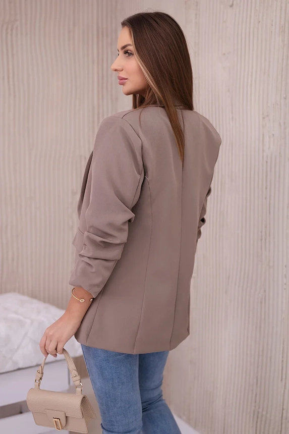 Elegantná bunda s chlopňami cappuccino