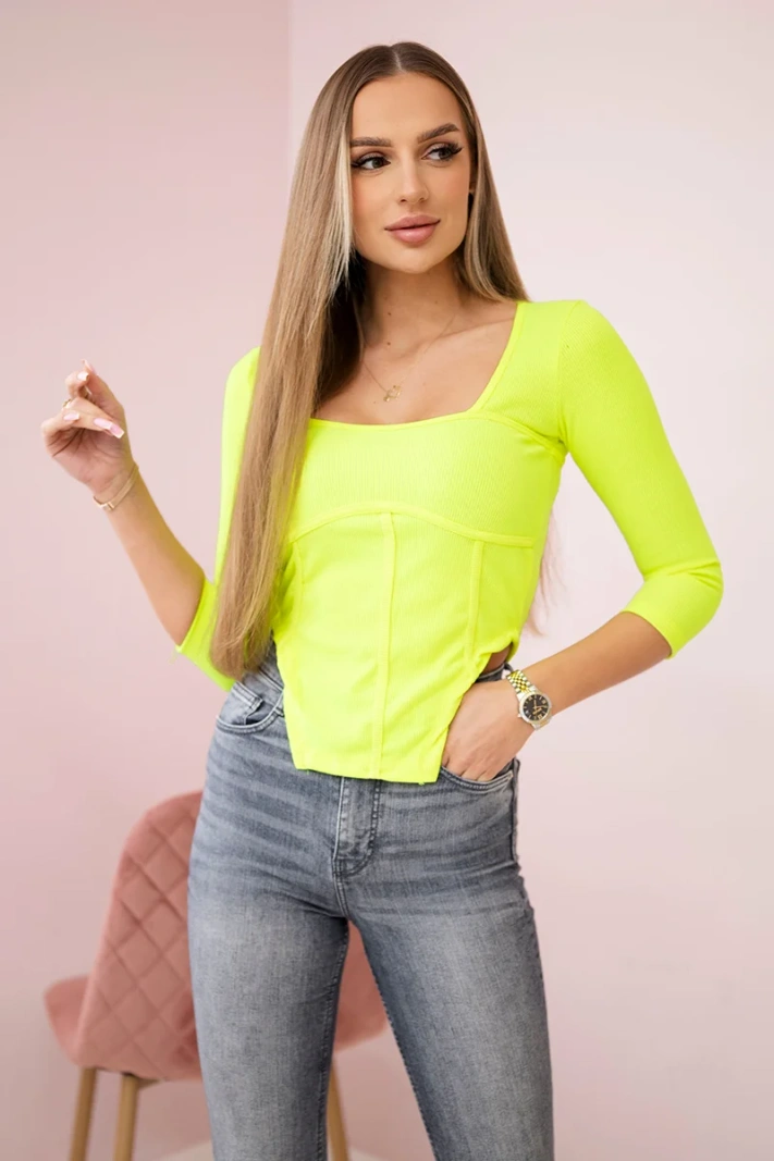 Palaidinė su briaunota iškirpte geltonai neoninė