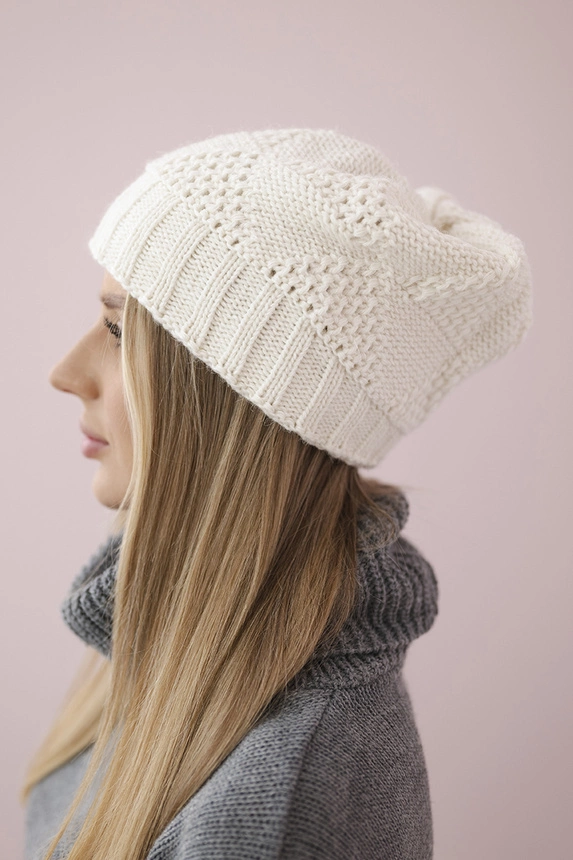 Women's cap Danuta K331 svetlo ecru