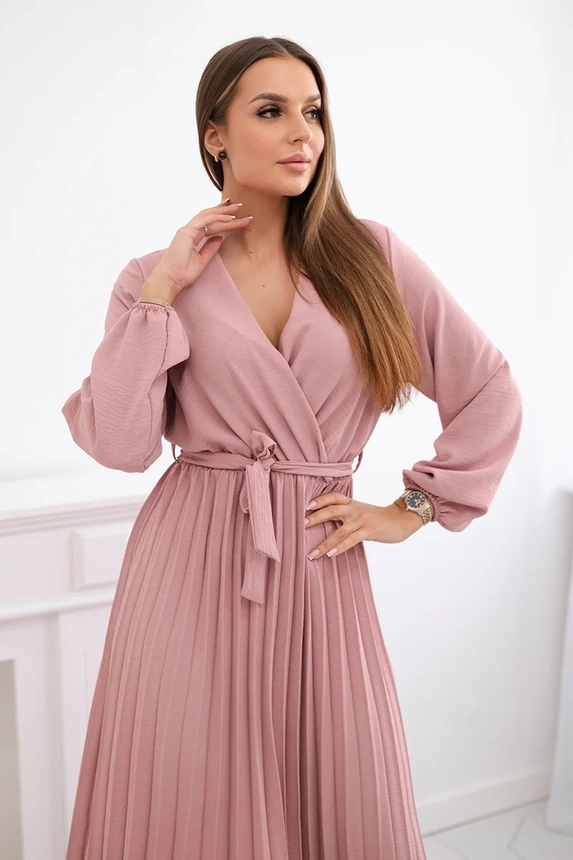 Dress tied with a pleated hem dark pink