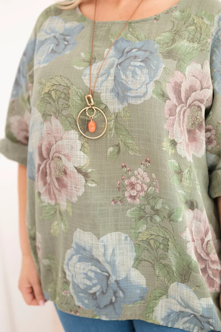 Dámska bavlnená blúzka Plus Size s krátkym rukávom a kvetinovým vzorom khaki