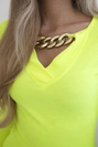 Kleid mit Goldkette gelb neon