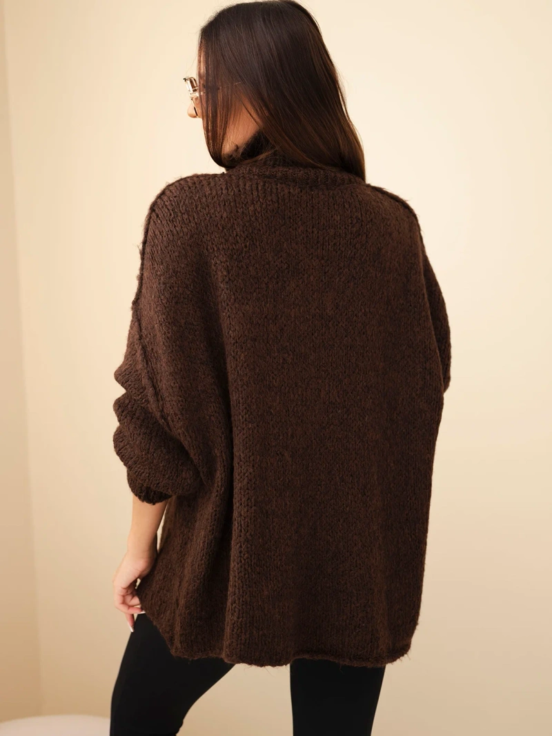 Women’s oversized sweater with wool blend, turtleneck and wide sleeves brown