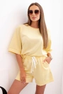 Damen-Butterset mit einer kurzärmeligen Bluse und Shorts mit Gummizug gelb