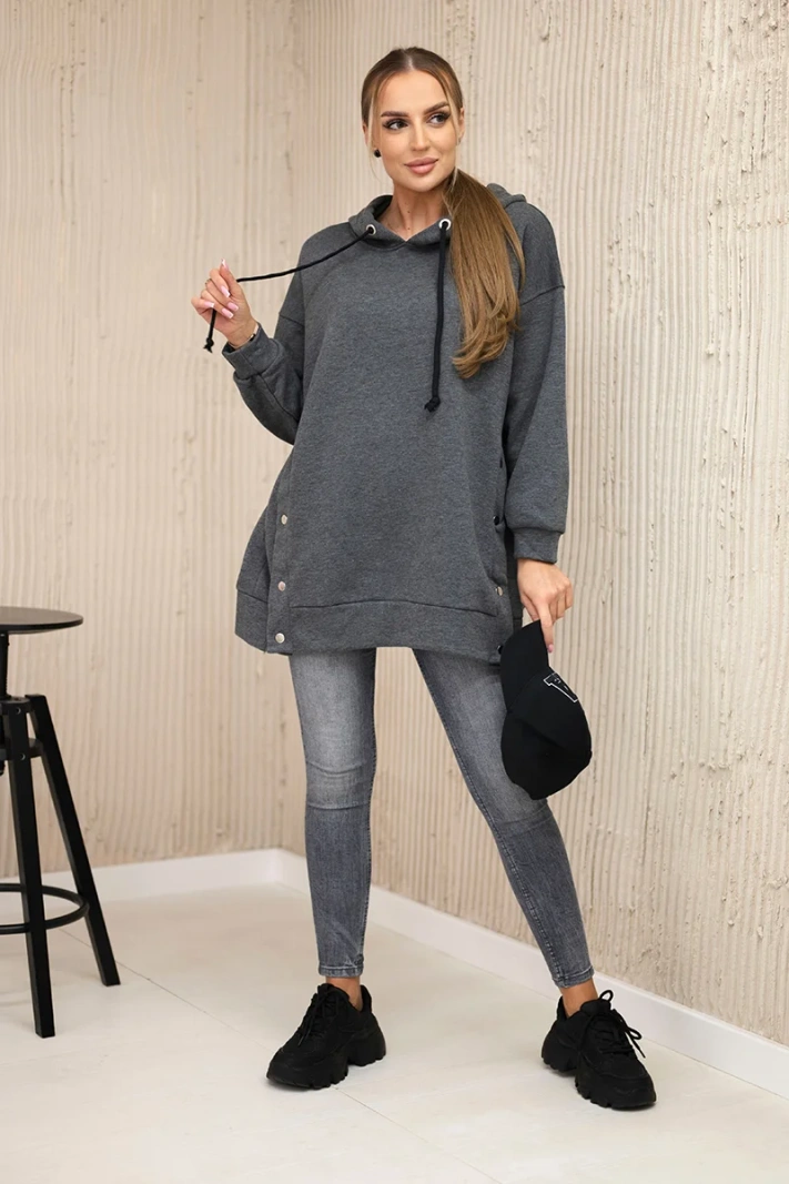 Isoliertes Sweatshirt mit Druckknöpfen graphit