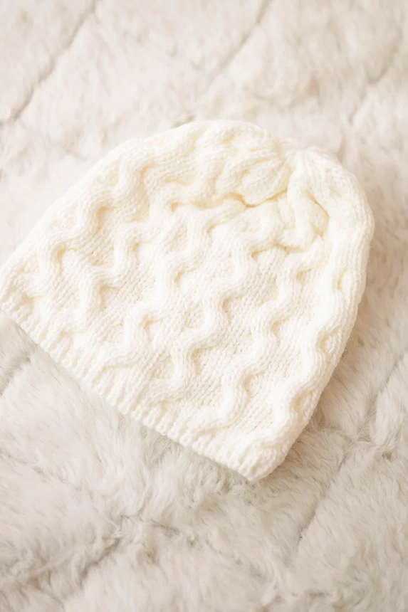 Cap with fleece Teresa K285 white