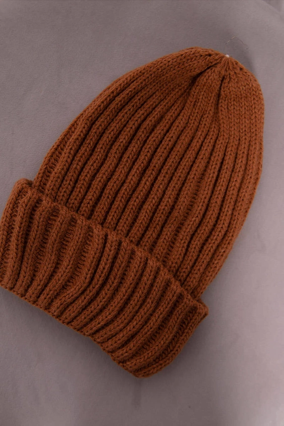 "Zyta" kepuraitė su atlenkimu K308 camel