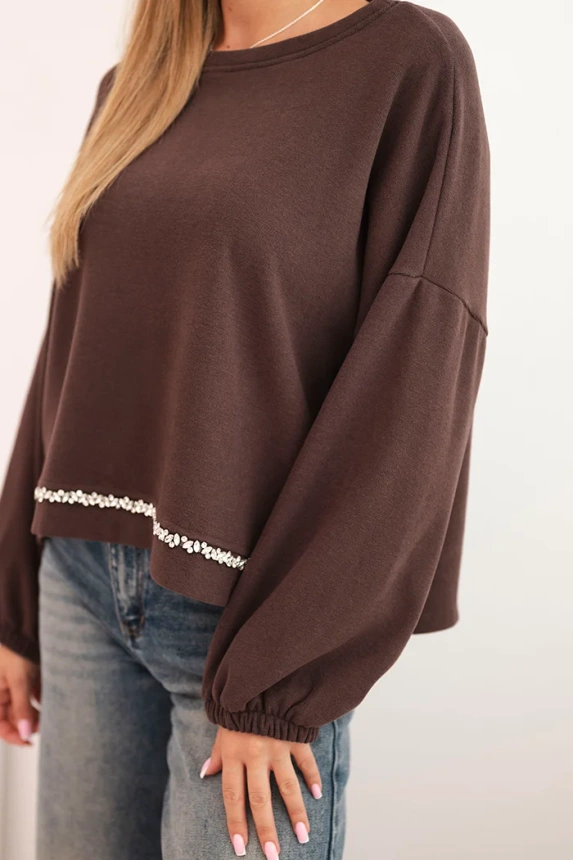 Women's sweatshirt with decorative finish at the bottom brown