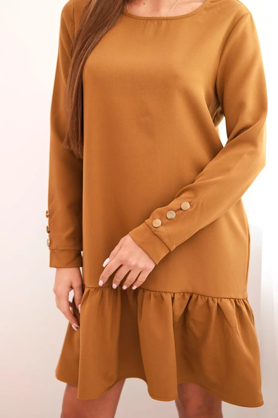 Dress with a flounce camel