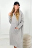 Isoliertes Kleid mit Kapuze grau
