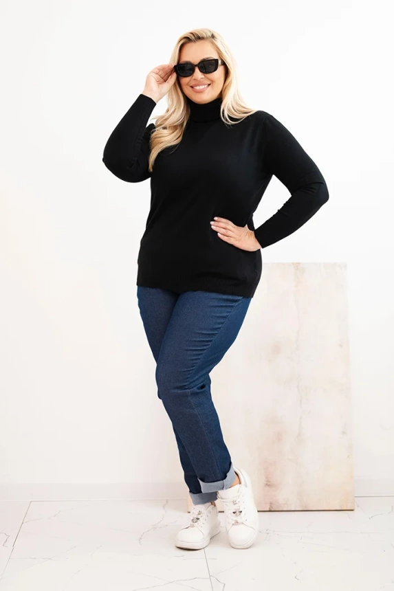 Dámsky viskózový sveter Plus Size s klasickým strihom čierny