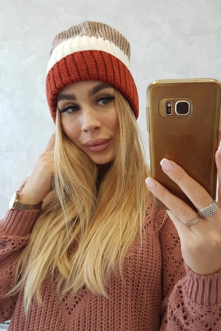 Bojana Fleecemütze K265 rot+ecru+beige