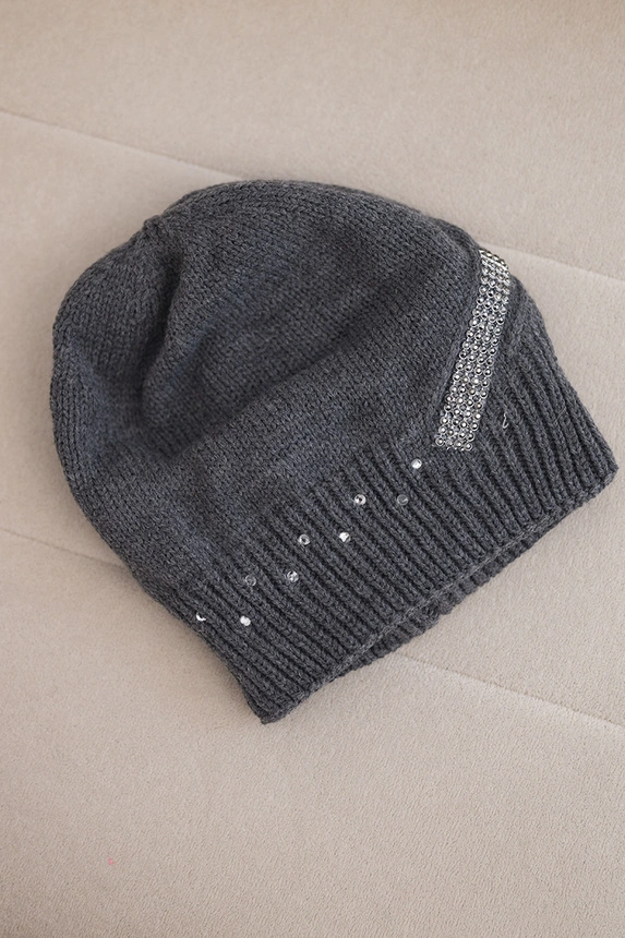 Women's wool winter hat with decorative crystals K399 black