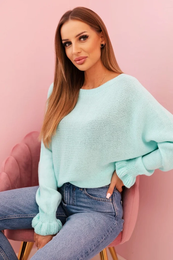 Women's mohair sweater with gathered sleeves and a cutout on the back mint