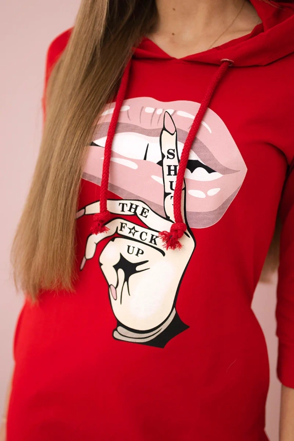 Kleid mit längerem Rücken und buntem Druck rot